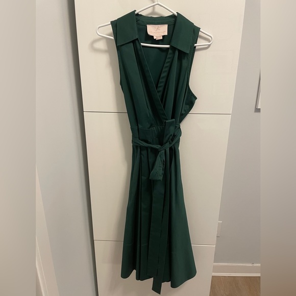 Gal Meets Glam Wrap Dress - Picture 3 of 3